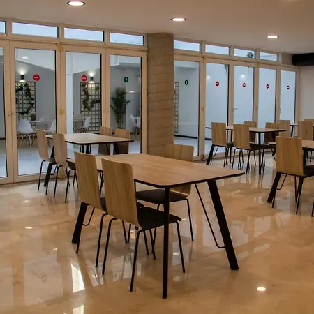 מלון Alda Orzan 2*