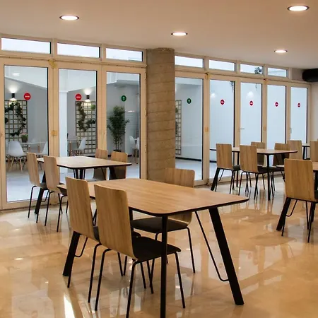 Alda Orzan מלון 2*